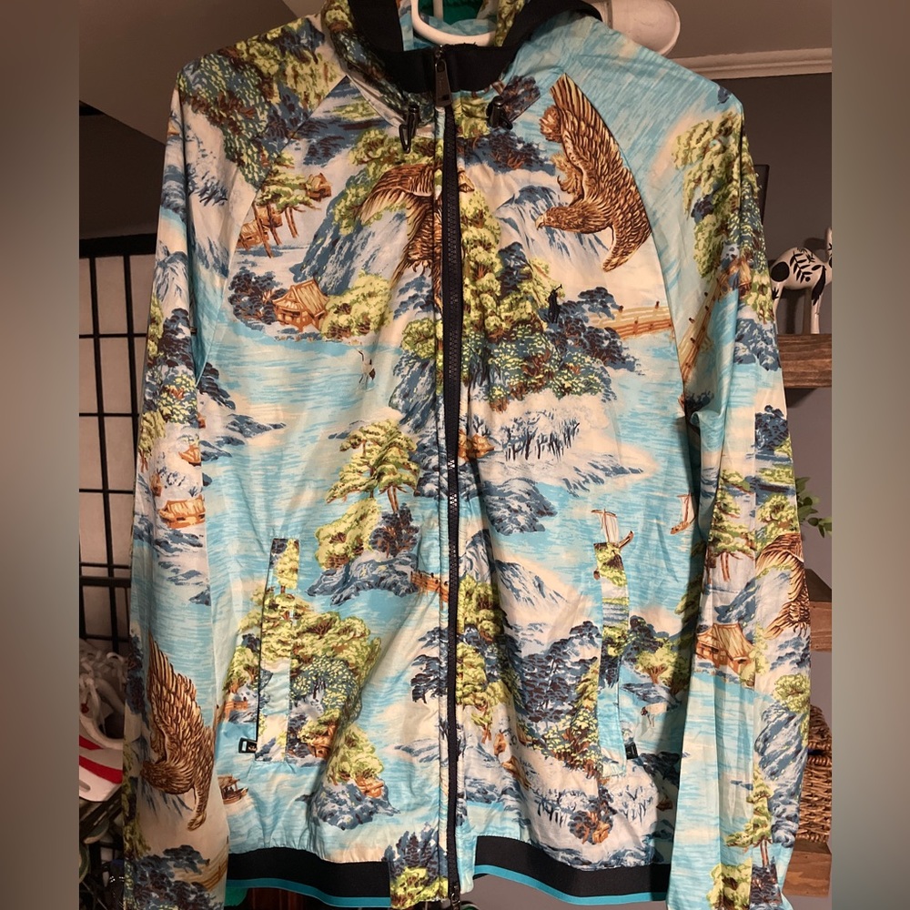 Patterned polo windbreaker